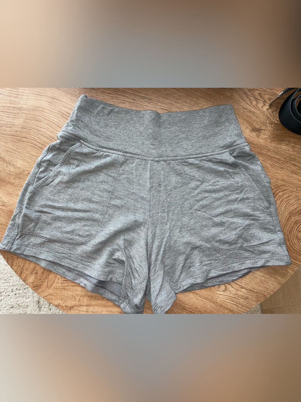 Athleta Coaster Luxe High Rise 4 1/2" Shortie